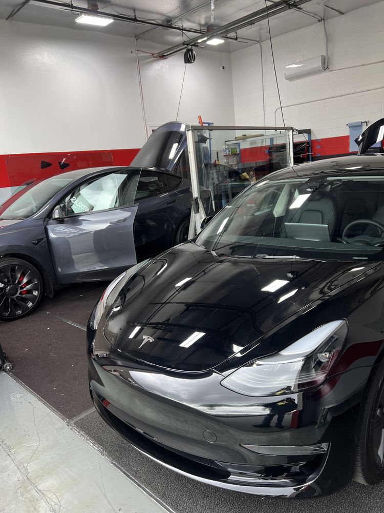 Tesla Glass Masters at Work